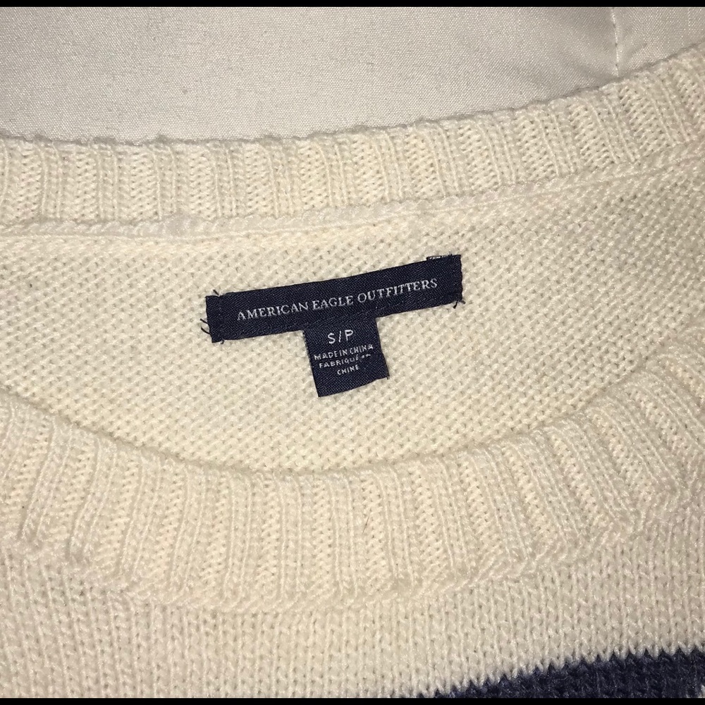 American Eagle Aztec Knit Sweater - Picture 4 of 5